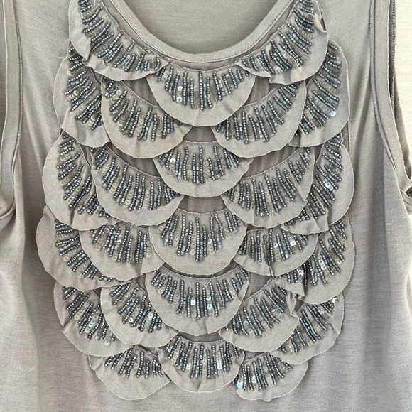 Cotton tank with detailed silver beading. Fits small to medium. - Picture 2 of 4